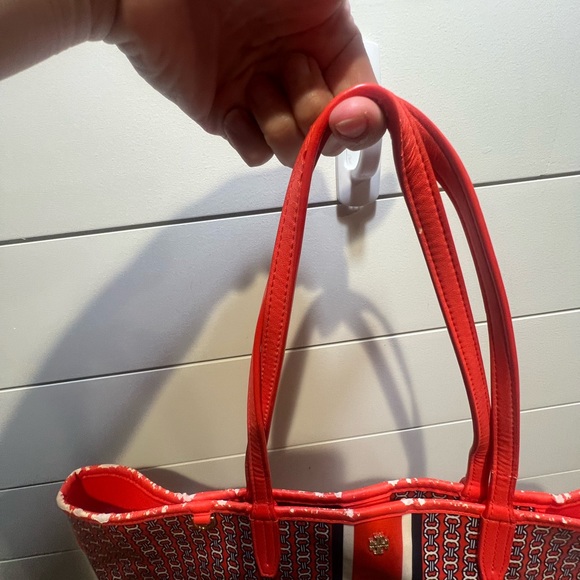 Tory Burch Gemini Link Tote - Picture 6 of 13